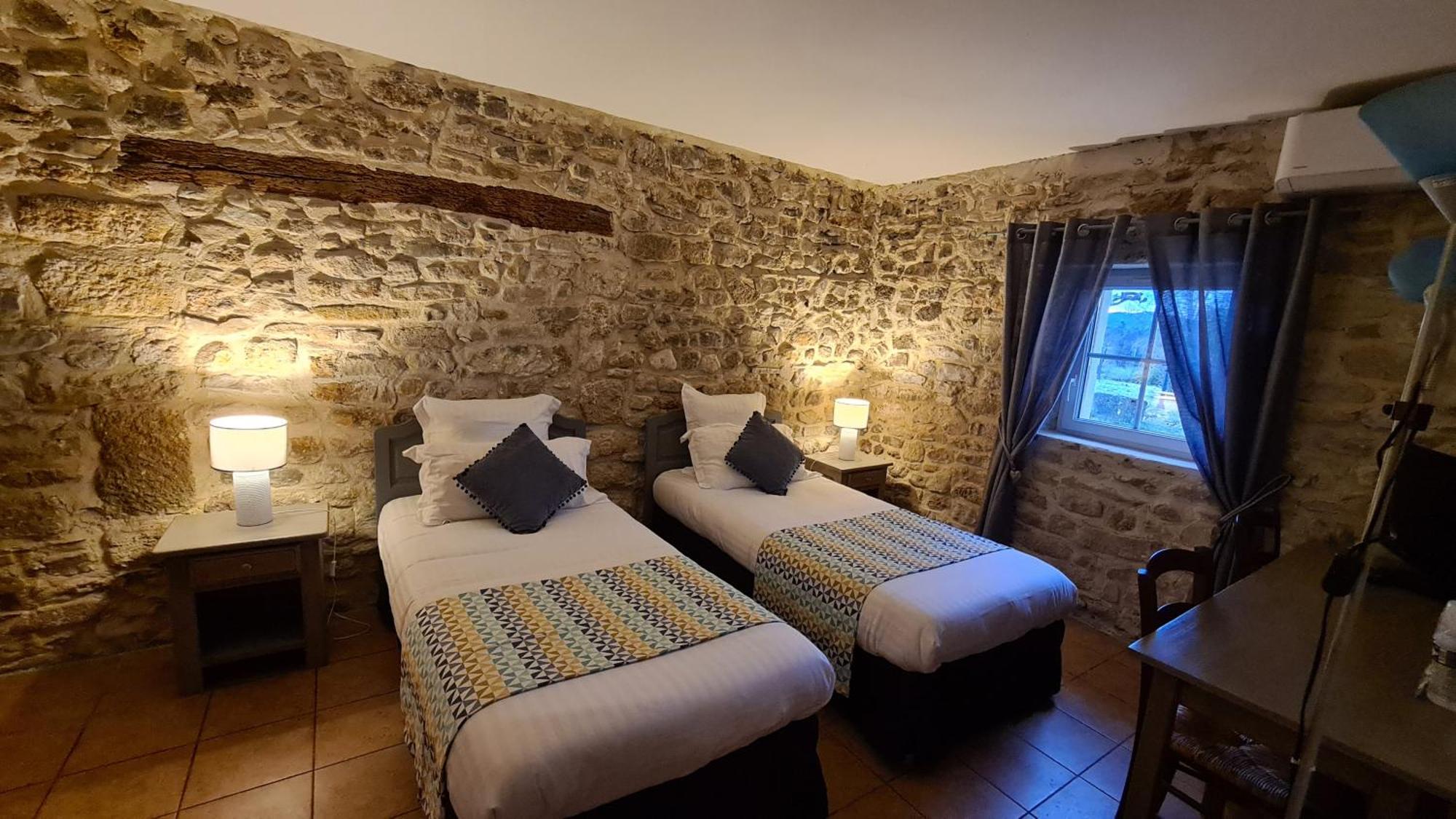 Logis Hotel La Bastide Saint Bach Suze-la-Rousse Zewnętrze zdjęcie